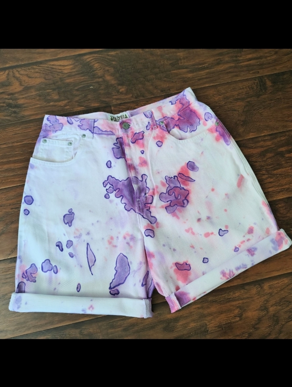 Custom vintage 90s Cactus tie dye white denim shorts Size M
